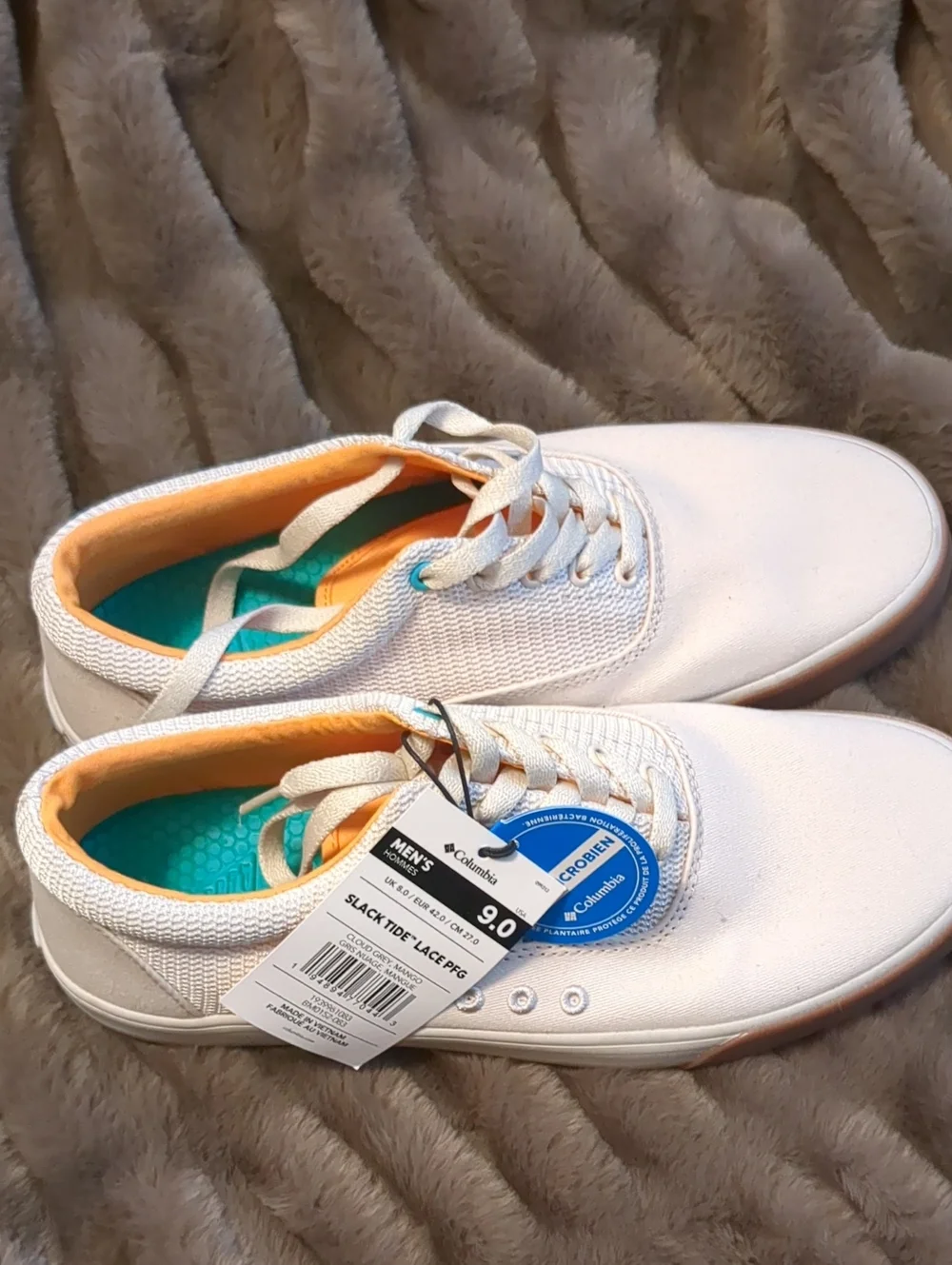Columbia men beige